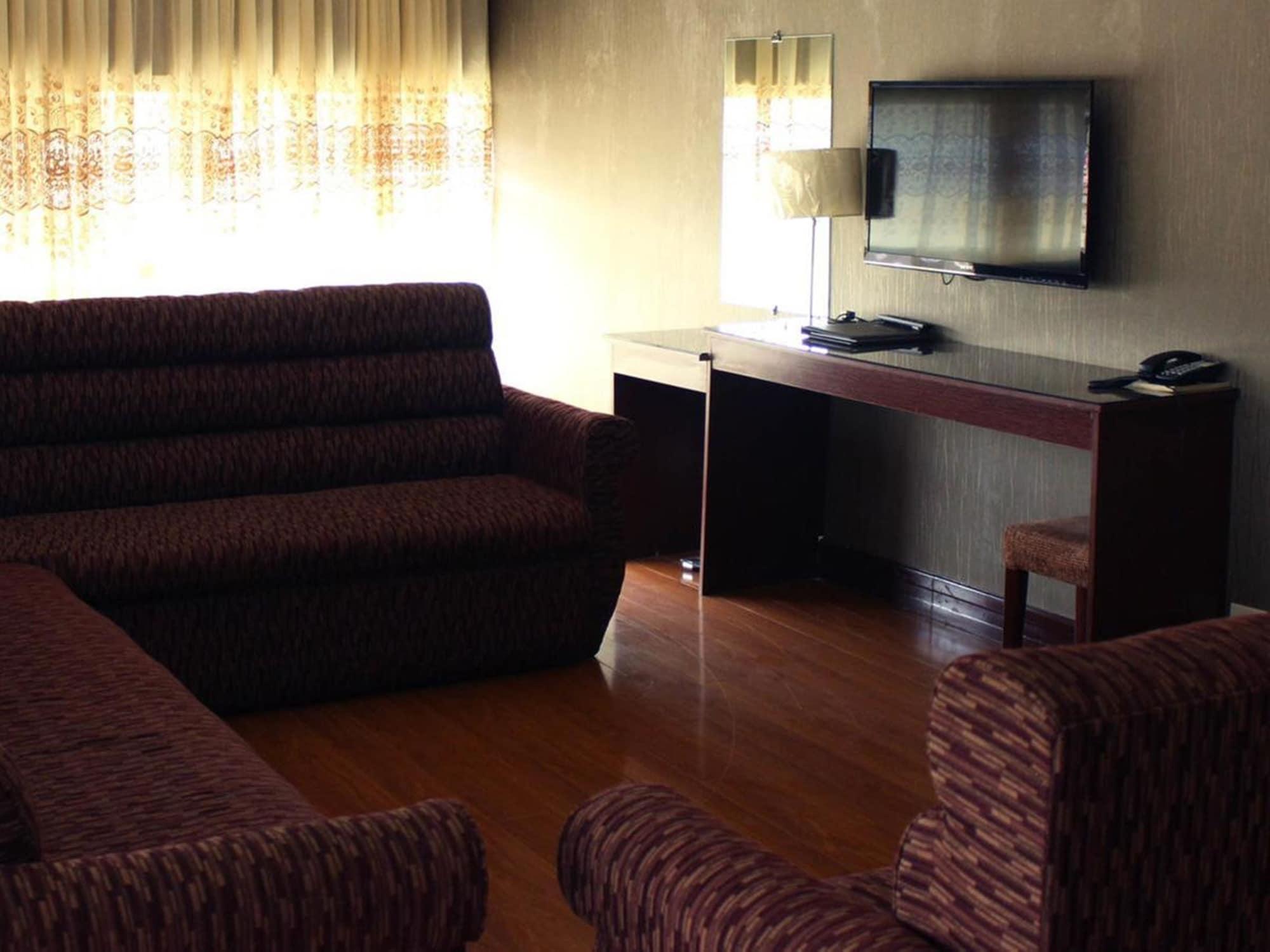 Baguio Crown Legacy Hotel باغيو المظهر الخارجي الصورة