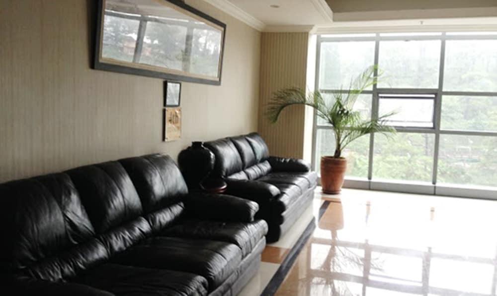 Baguio Crown Legacy Hotel باغيو المظهر الخارجي الصورة